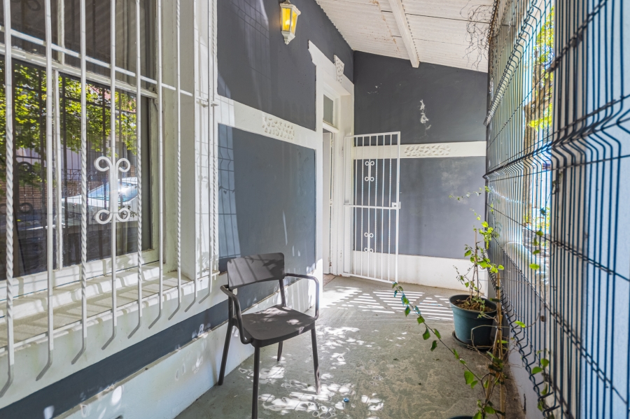 2 Bedroom Property for Sale in Woodstock Western Cape